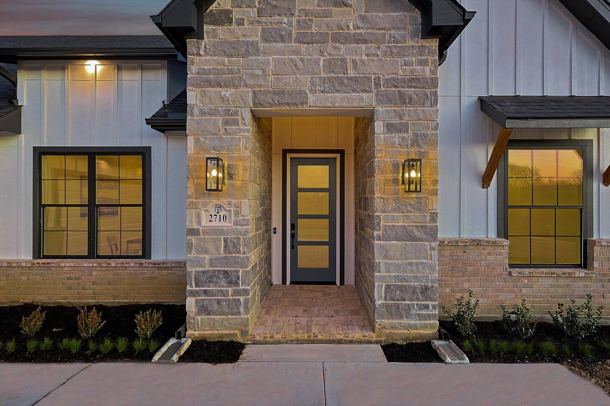 63-2710 Stonecrest Dr Twilight Final-5