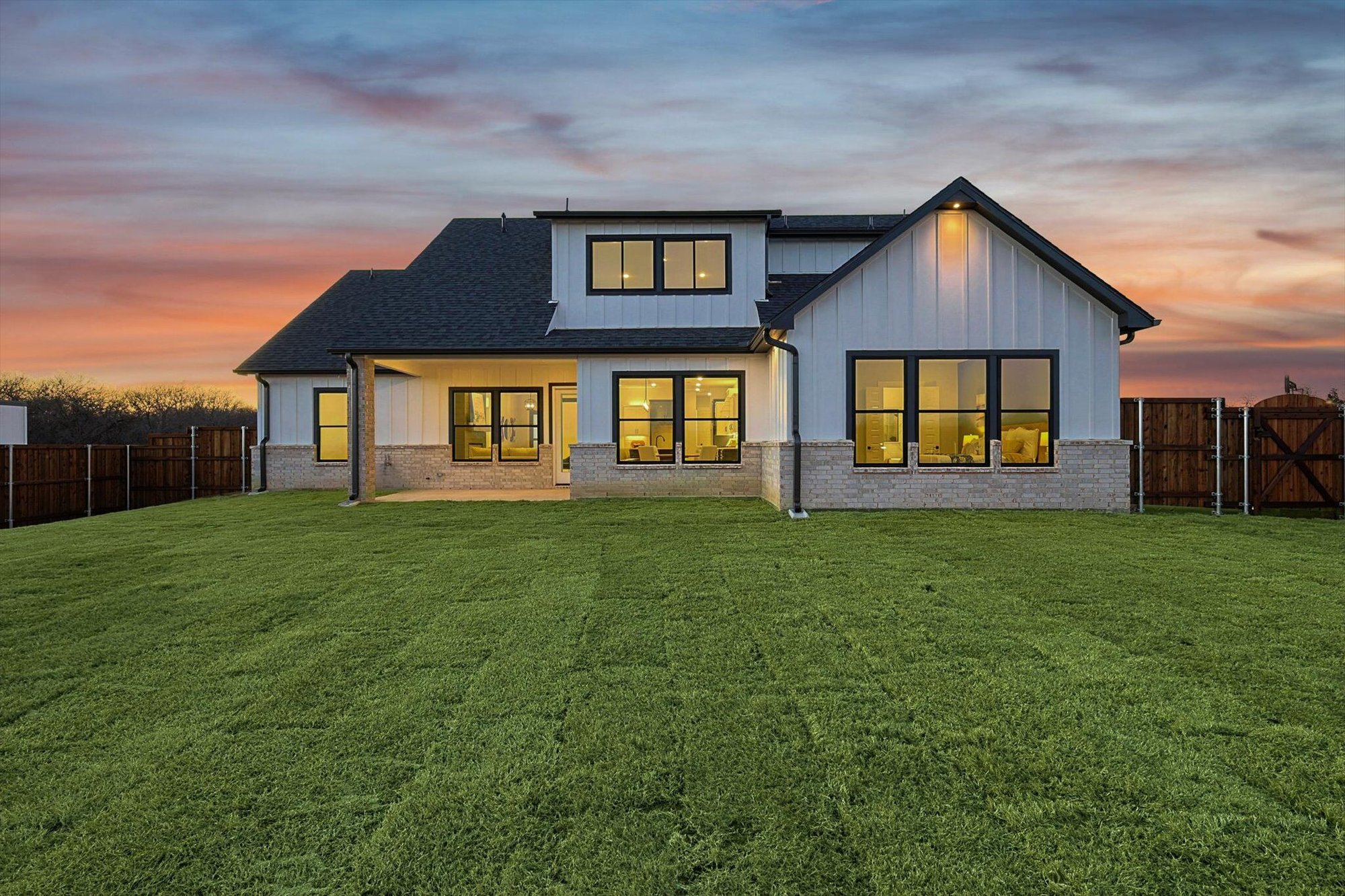 68-2710 Stonecrest Dr Twilight Final-10