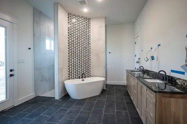 400-Jul-17-2025-07-17-34-5625-PM